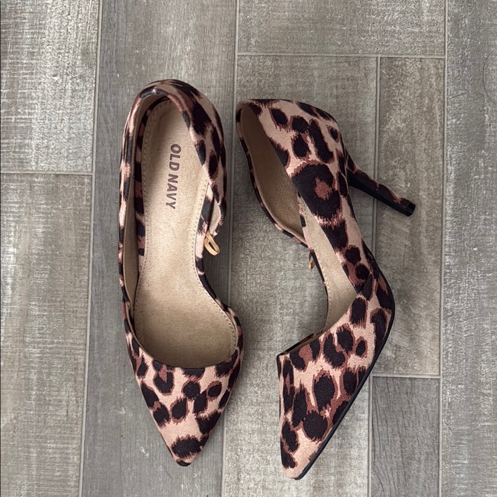 Old Navy Leopard Print Women's Heels